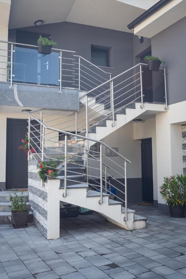 Cuckoo'S Alpine Nest Apartman Lesce  Kültér fotó