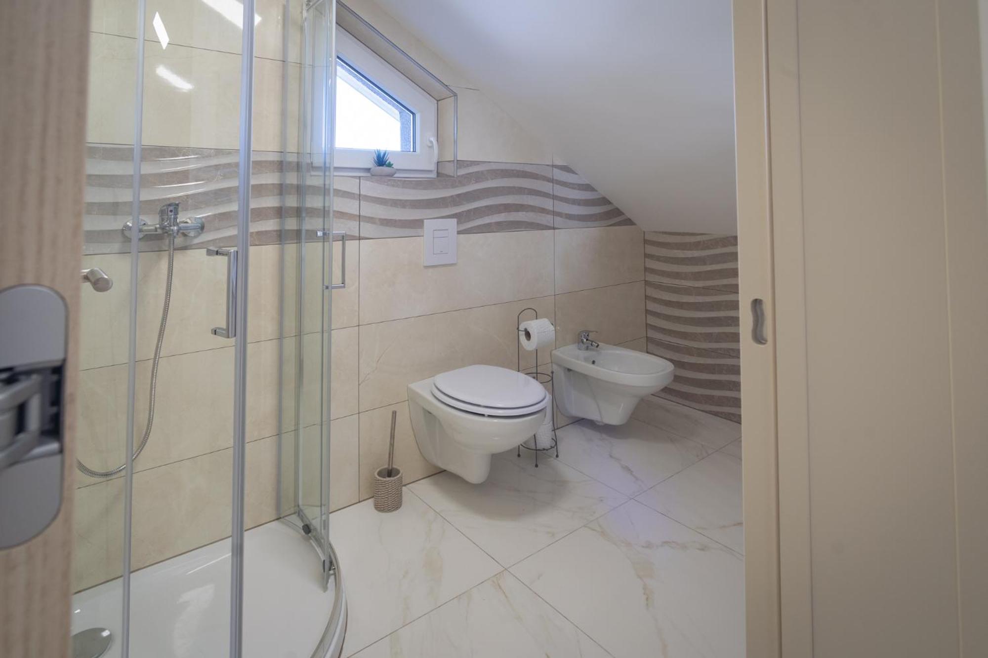 Cuckoo'S Alpine Nest Apartman Lesce  Szoba fotó