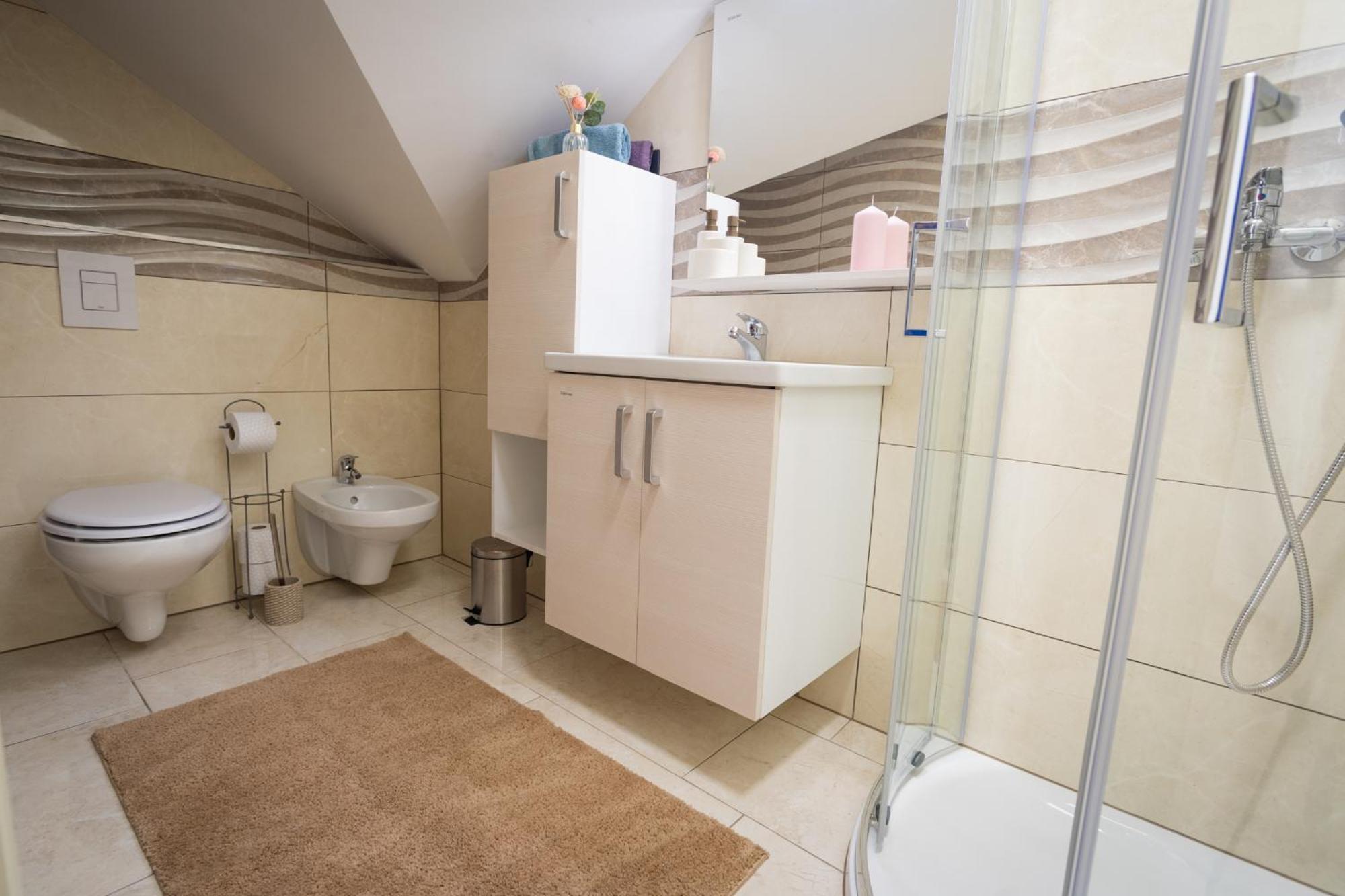 Cuckoo'S Alpine Nest Apartman Lesce  Szoba fotó